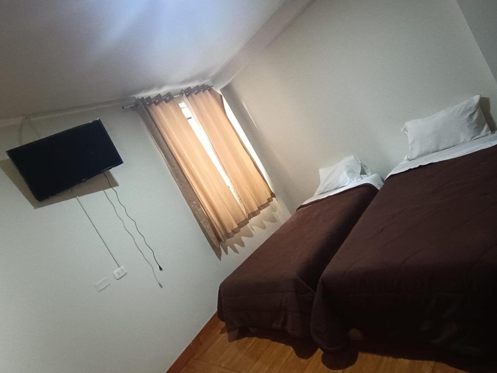 Hostal Yuraq Wasi 596 Аякучо Екстер'єр фото
