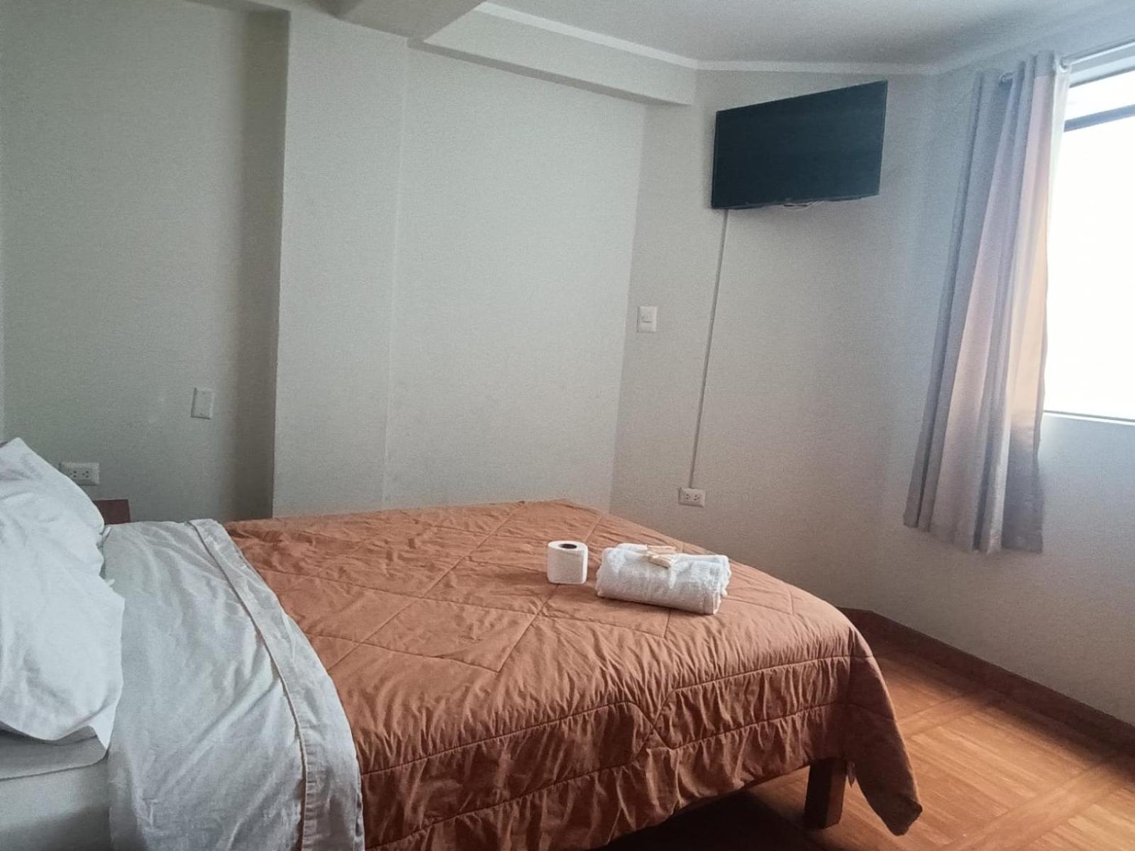 Hostal Yuraq Wasi 596 Аякучо Екстер'єр фото