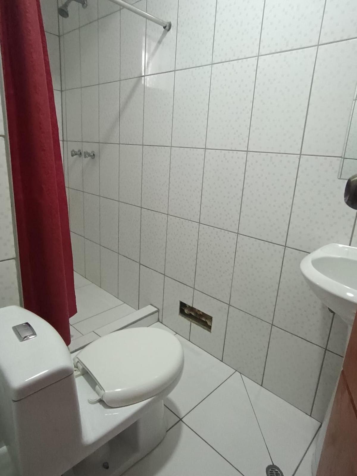 Hostal Yuraq Wasi 596 Аякучо Екстер'єр фото