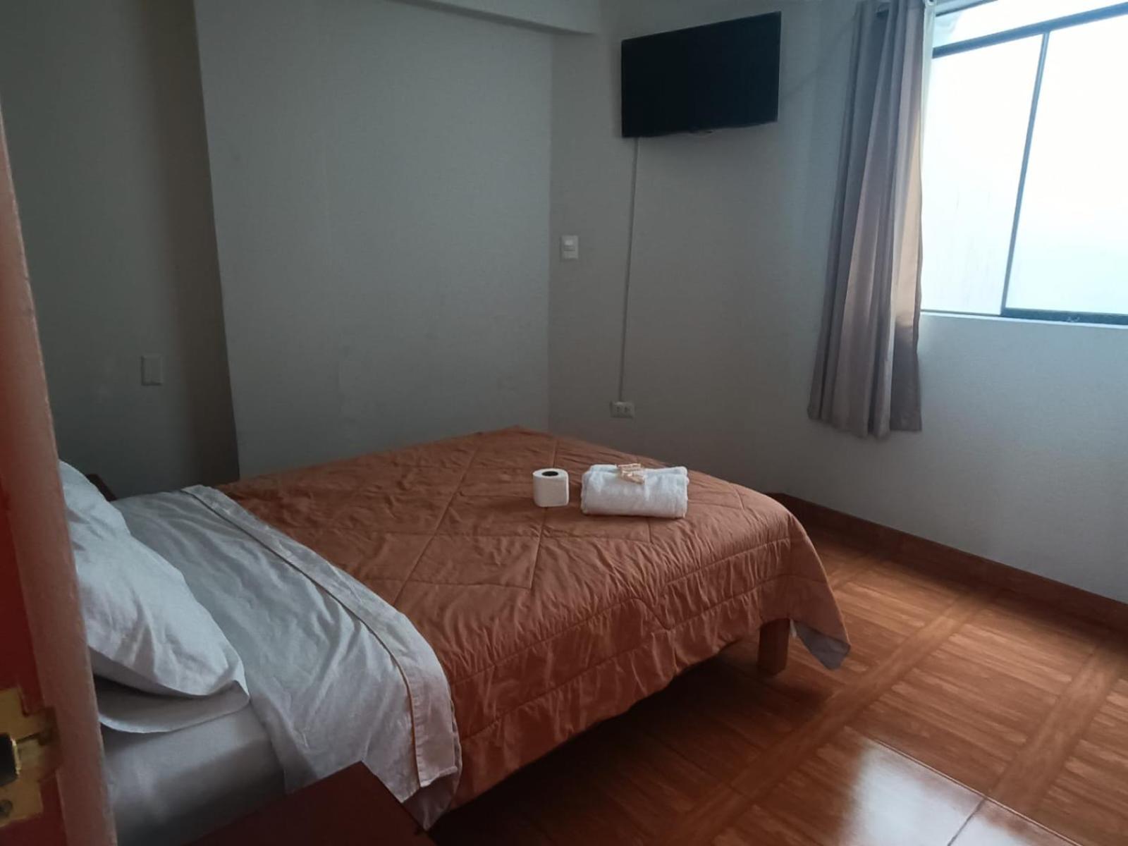 Hostal Yuraq Wasi 596 Аякучо Екстер'єр фото